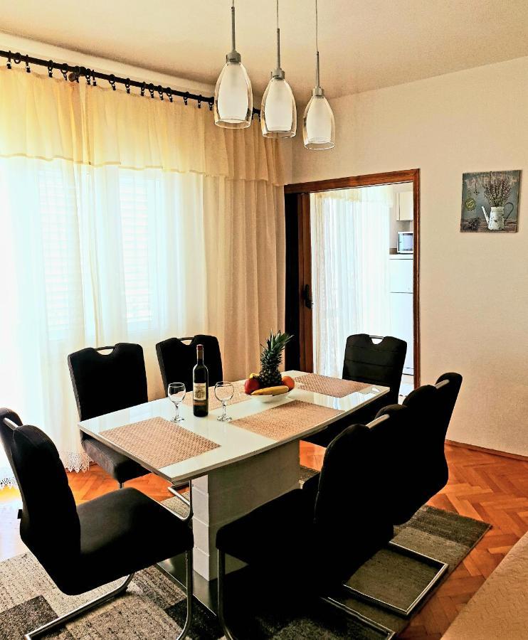Apartments Tony Stanici - Omiš Exteriör bild
